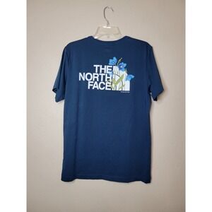 The Northface Himalayan Blue Poppy T-Shirt Size Medium Short Sleeve Graphic